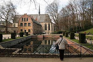 Archivo:00 Ixelles - Abbaye - La Cambre 1