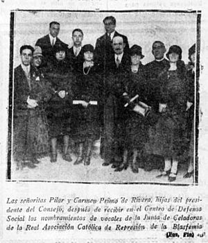 Archivo:1926-12-21, El Imparcial, Las señoritas Pilar y Carmen Primo de Rivera, hijas del presidente del Consejo, Pío