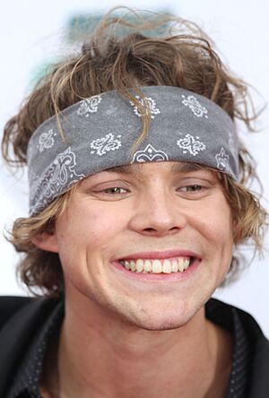 Archivo:5 Seconds of Summer (15880332541)