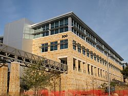 Archivo:AMD Austin campus