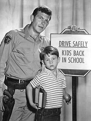 Archivo:Andy Griffith Ron Howard Andy Griffith Show 1961