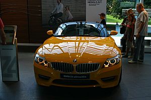 Archivo:BMW Z4 sDrive35is
