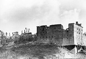 Archivo:Bundesarchiv Bild 146-2005-0004, Italien, Monte Cassino