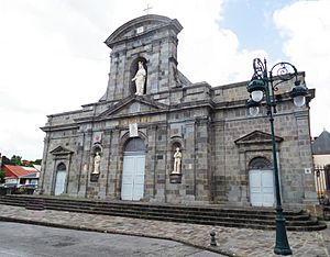 Archivo:Cathédrale Notre-Dame de Guadeloupe de Basse-Terre