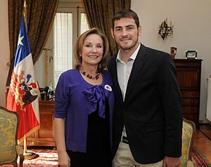 Archivo:Cecilia Morel - Iker Casillas