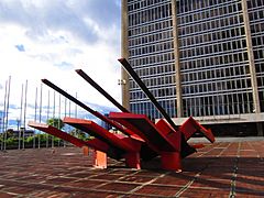 Centro de Bogotá Ramírez Villamizar escultura Nave Espacial