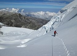 Archivo:Colon-glacier-climb