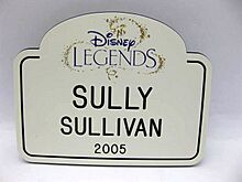 Disneylegendsnametag.jpg