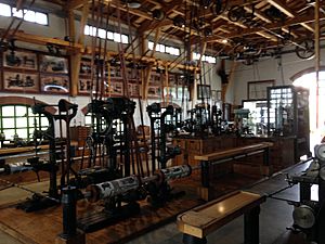 Archivo:Elgoibar museo de la maquina herramienta 10