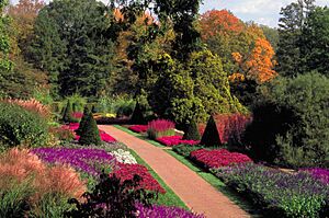 Archivo:Gardens at longwood