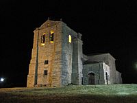 Archivo:Iglesia de San Salvaro de noche