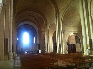 Archivo:Inside the Cathédrale de Lescar