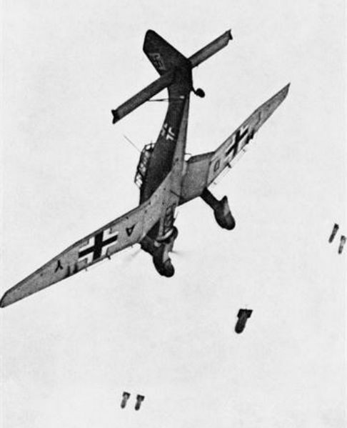 Junkers Ju 87B dropping bombs