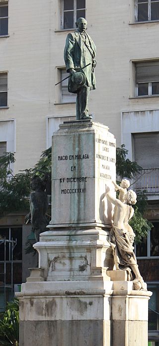 Málaga, monument of Marqués de Larios (cropped).JPG