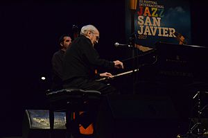 Archivo:Michel Legrand 2017 JazzSanJavier 01