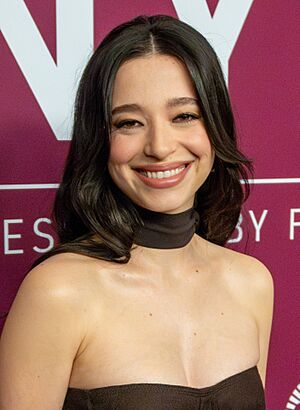 Archivo:Mikey Madison at the 2024 New York Film Festival 2 (cropped 4)