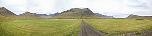 Archivo:Paisaje cerca de Þingeyri, Vestfirðir, Islandia, 2014-08-15, DD 017 PAN