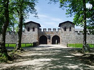 Archivo:Saalburg Main Gate (Porta Praetoria)