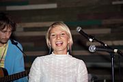 Archivo:Sia at The Parish (Austin, 2006)