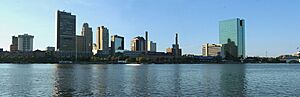 Archivo:Skyline of Toledo, Ohio