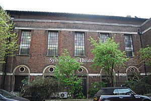 Archivo:Sylvia Young Theatre School - geograph.org.uk - 2600619