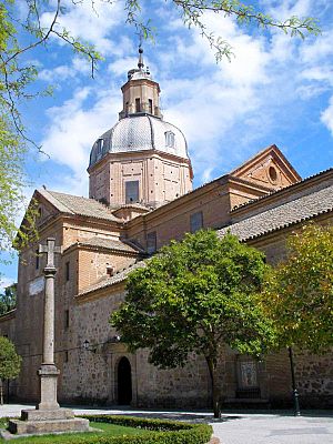 Archivo:Talavera de la Reina - Basilica de Nuestra Señora del Prado 21