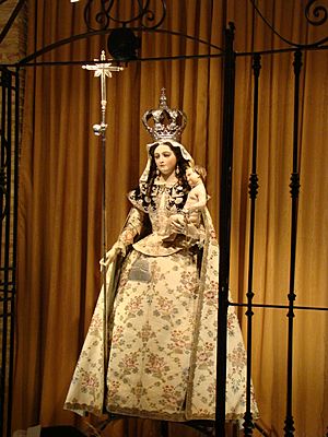 Archivo:Virgen Peregrina de Luisa Roldan lou
