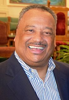 2015-05-07 Fred Luter Elizabeth Luter (cropped).jpg