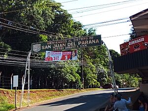 Archivo:Acceso a San Juan del Paraná por la Ruta PY01