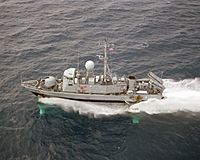 Archivo:Aerial port beam view of USS Aquila (PHM-4) underway US Navy DN-SC-87-07089