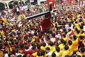 Archivo:Black Nazarene procession