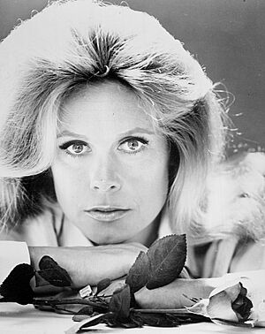 Archivo:Elizabeth Montgomery Bewitched 1971