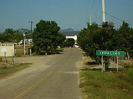 Entrada a Ixpalino.jpg