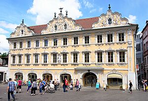 Archivo:FalkenhausWuerzburg 2013-06