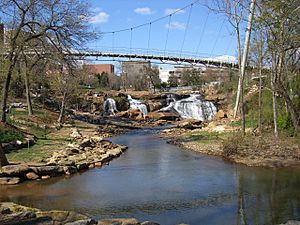 Archivo:Falls Park on the Reedy, Greenville, South Carolina, USA1