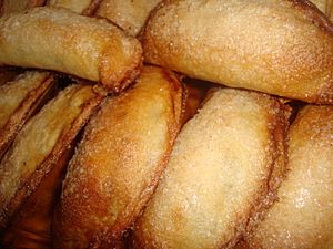 Archivo:Gastronomía de Castellfort, els "pastissets"