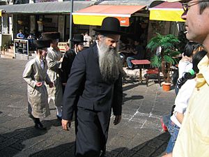 Archivo:Haredim jerusalem