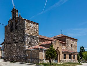 Archivo:Iglesia de San Pedro, Muñecas, Soria, España, 2017-05-26, DD 60