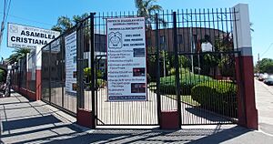 Archivo:Instituto Evangélico de la Asamblea Cristiana en Los Polvorines, Buenos Aires