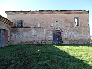 Archivo:Matapozuelos 04b Granja Colegio san Gregorio by Ni