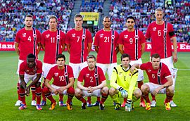 Archivo:Norway starting XI vs England May 2012