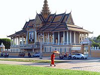 Archivo:Phnom penh palace