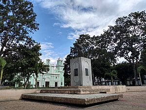 Archivo:PlazaBolívarBejumaAño2018