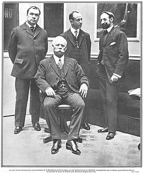 Archivo:Rubén Darío, José Santos Zelaya, Luis A. Cousin y Mariano Miguel del Val, de Goñi