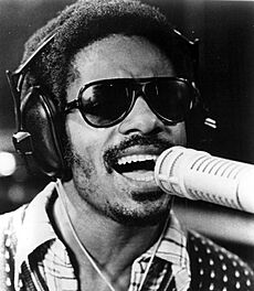 Archivo:Stevie Wonder 1973