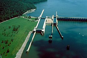 USACE Guntersville Lock and Dam.jpg