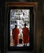 Archivo:Angkormonkstouk1