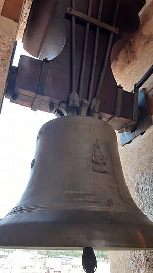 Archivo:CAMPANA REMEDIET