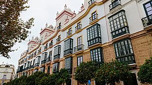 Archivo:Casa de las 5 Torres, Cadiz (Spain)