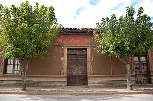 Archivo:Casa donde nació Violeta Parra I, Región del Bío Bío - Chile.